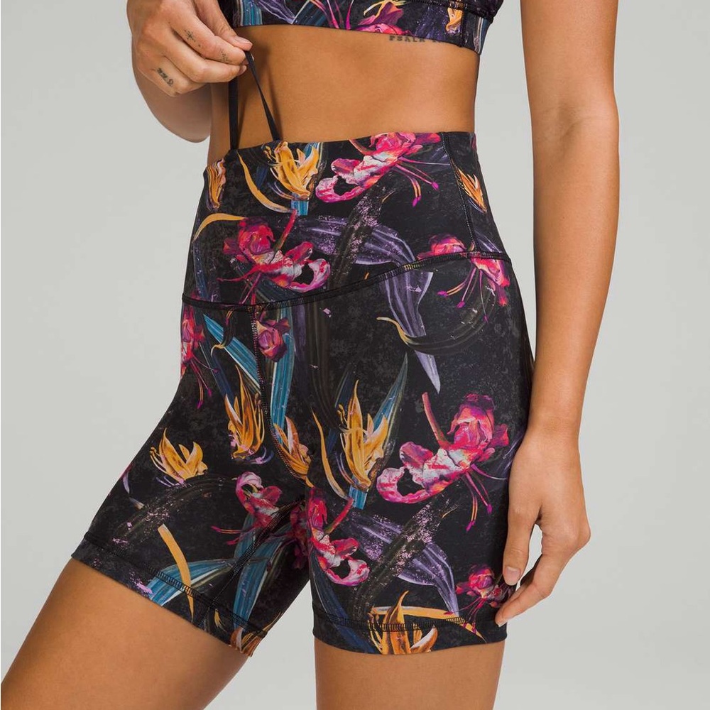 Lululemon Wunder Train High-Rise Short 6”